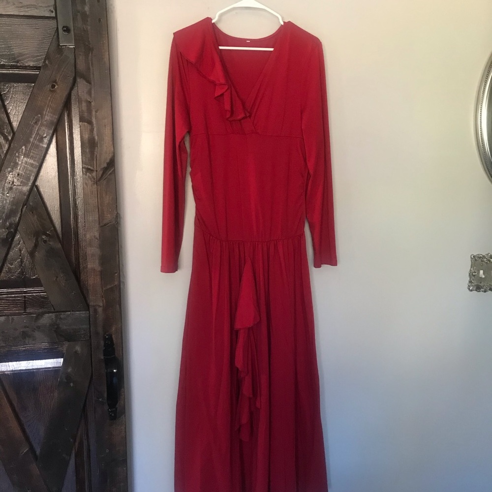 Dress - Picture 8 of 8